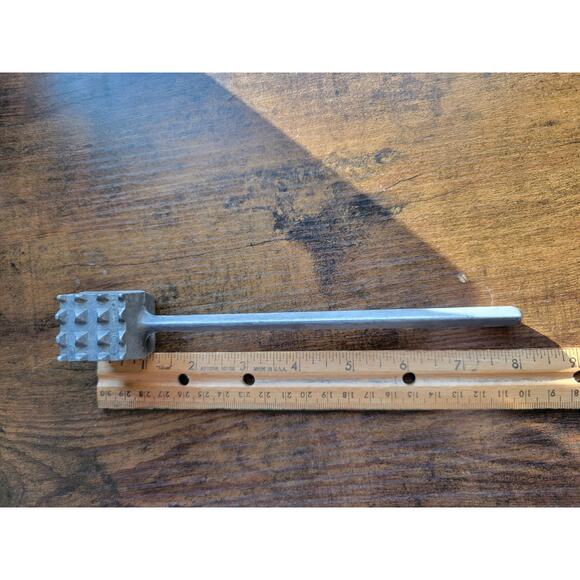 Vintage Aluminum 8" Meat Tenderizer -Fine/Coarse Pounder - Taiwan - Picture 6 of 6